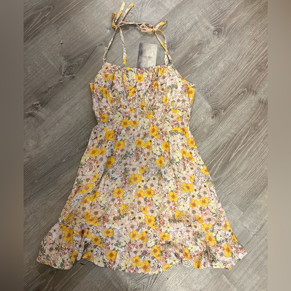 Lilyrose sundress.  New with tags, flattering, cute Spring print!